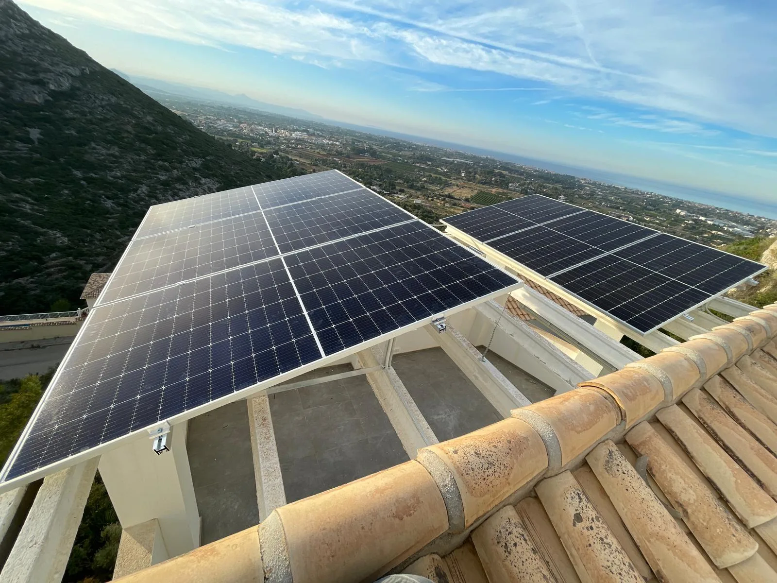 Paneles solares Eergias Renovables HG